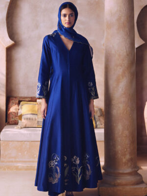 Maleeha Embroidered Silk Kurta Set - Blue